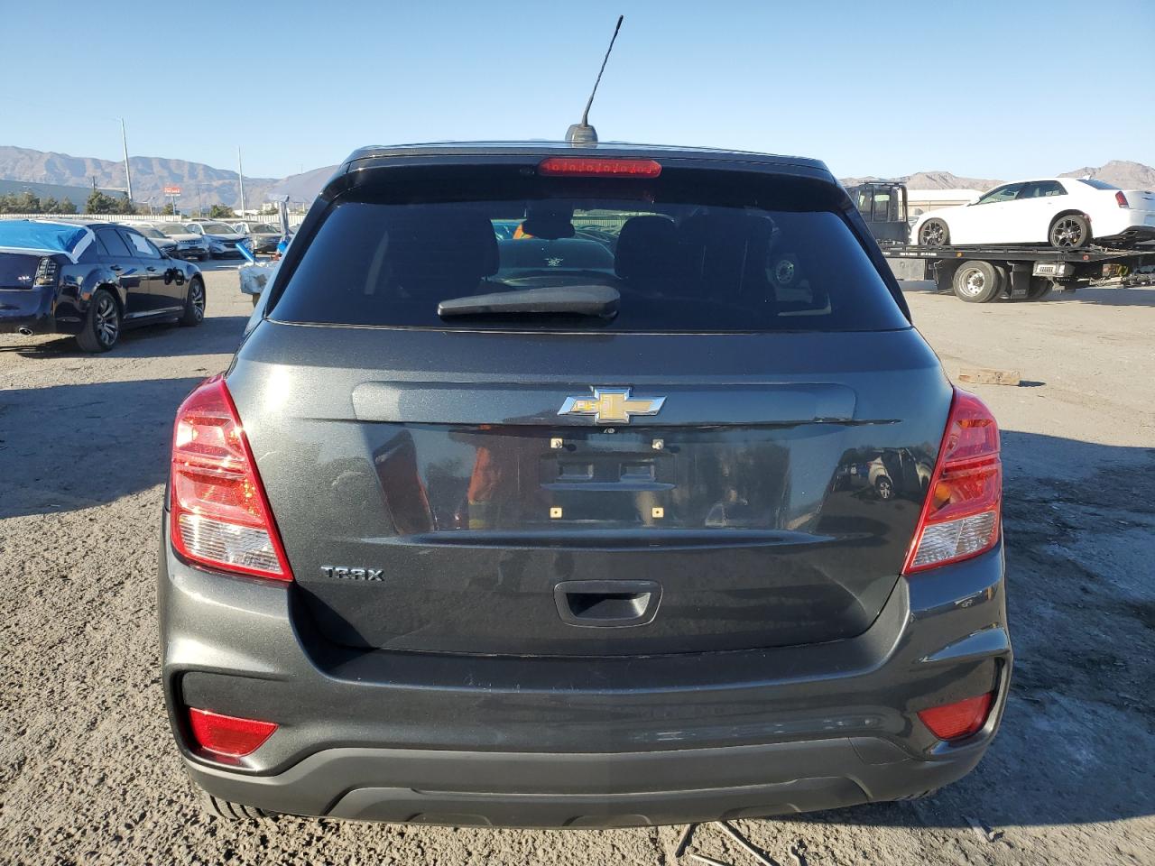 2019 Chevrolet Trax Ls VIN: 3GNCJKSB4KL276411 Lot: 75640994