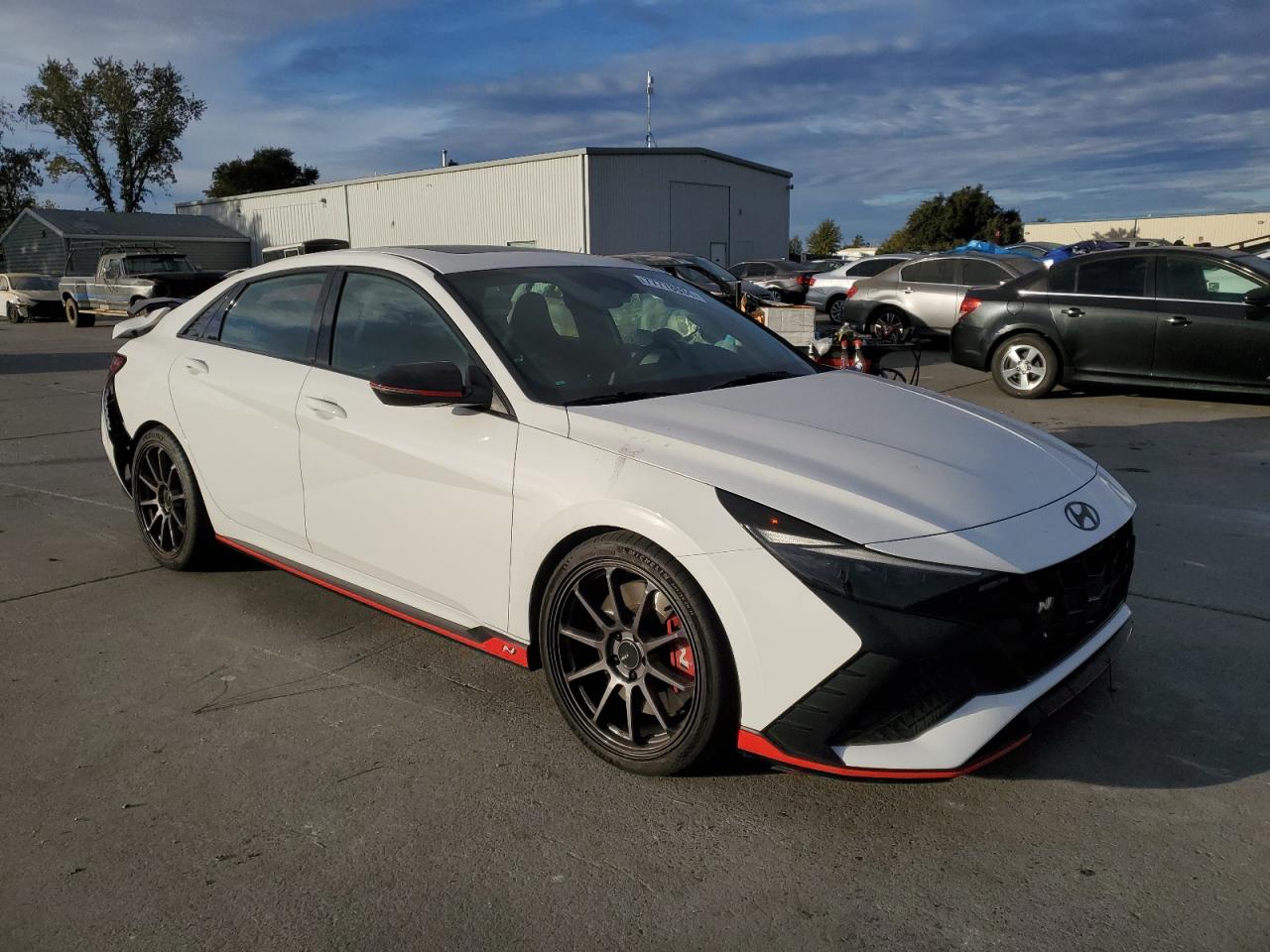 2023 Hyundai Elantra - Image 4