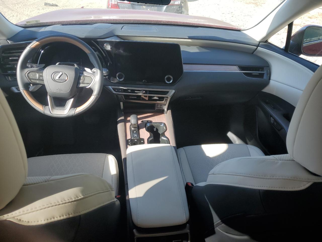 2024 Lexus RX - Image 8