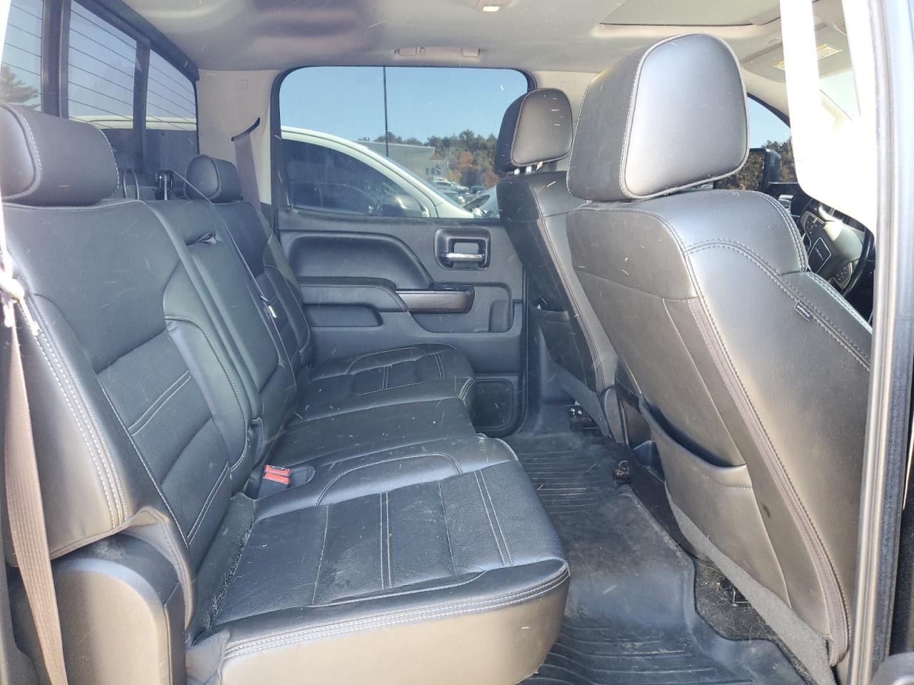 2017 GMC Sierra - Image 10