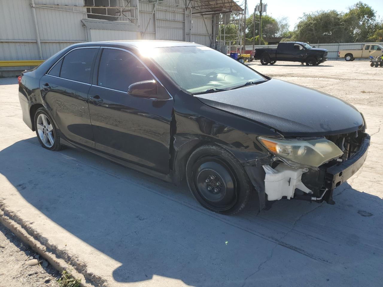2014 Toyota Camry - Image 4