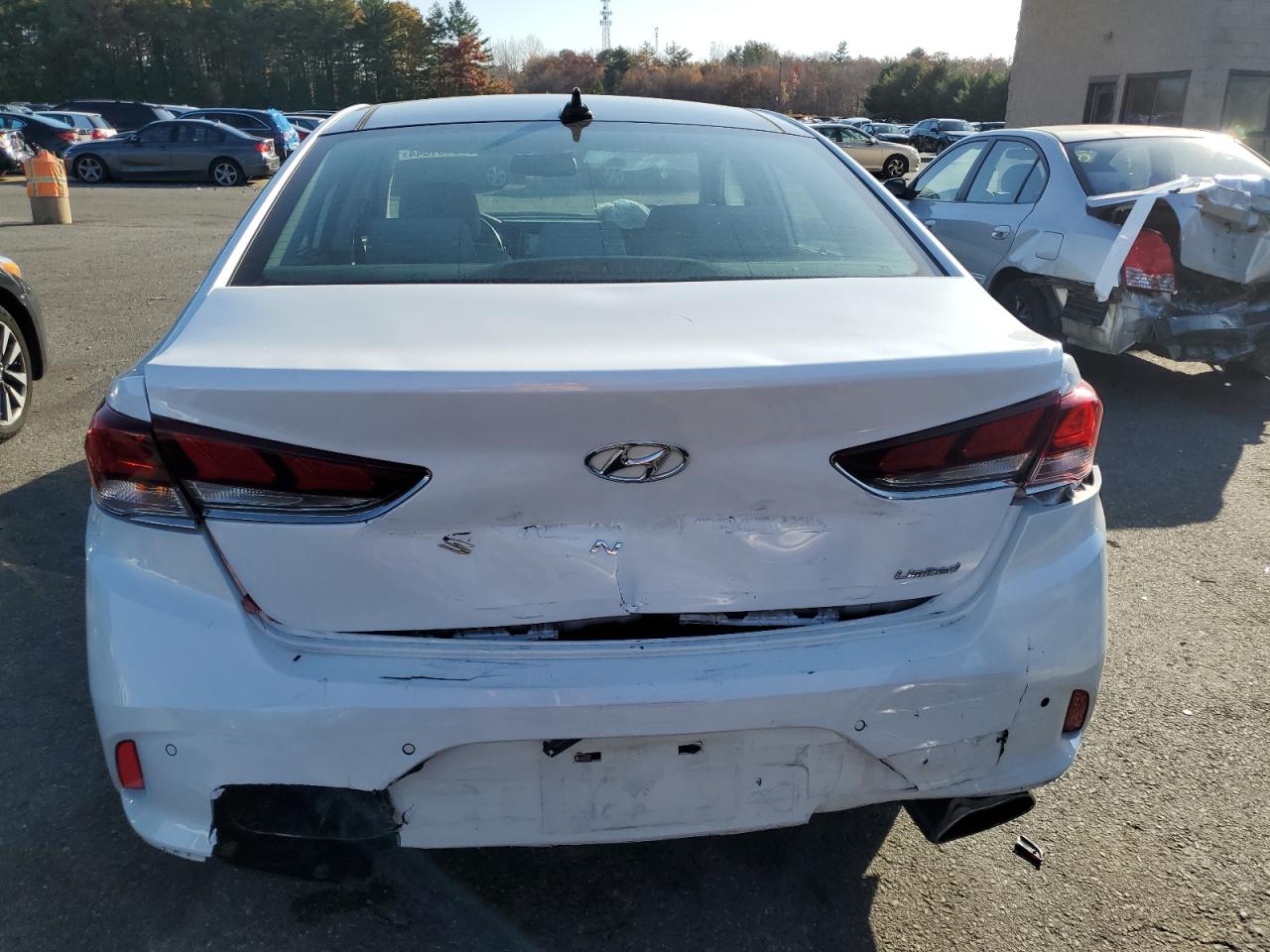 2019 Hyundai Sonata Limited VIN: 5NPE34AF5KH734727 Lot: 76481644