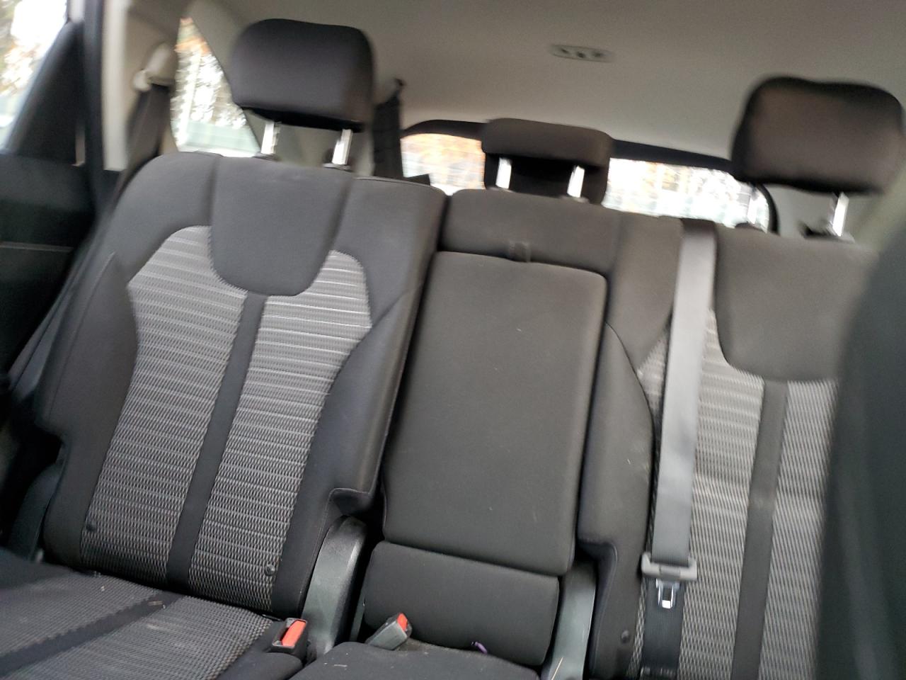 2021 Kia Sorento - Image 10