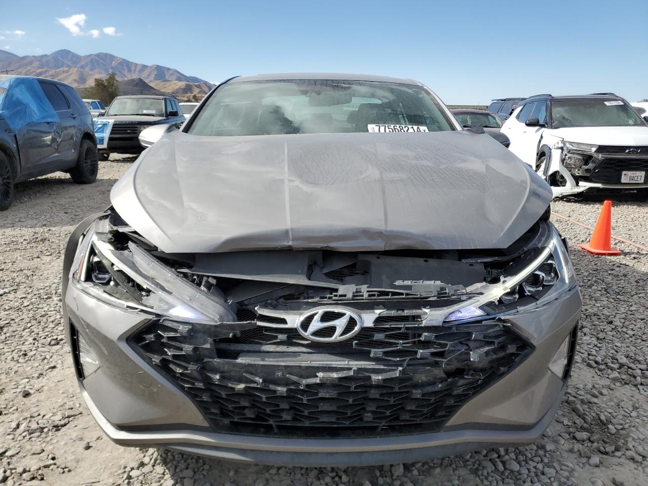 2020 Hyundai Elantra - Image 5