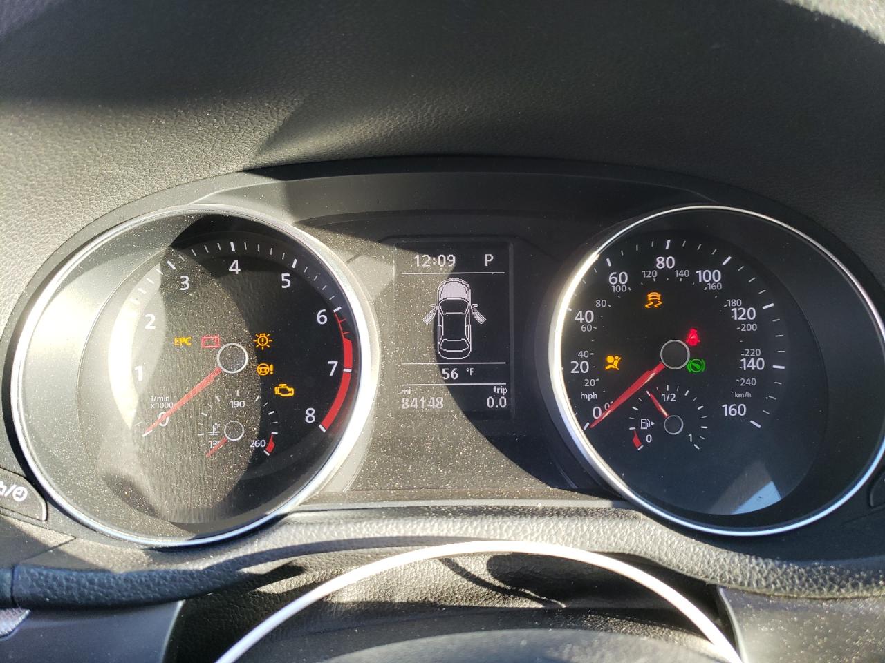 2018 Volkswagen Passat - Image 9