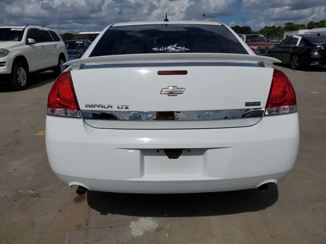 2G1WC5EMXB1188388 2011 Chevrolet Impala Ltz