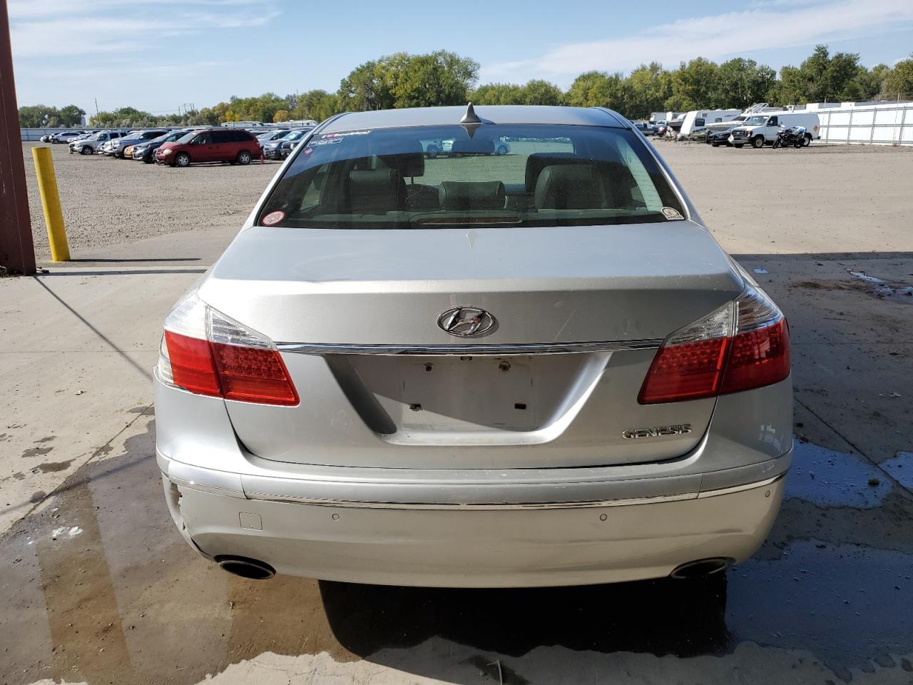 2011 Hyundai Genesis 3.8L VIN: KMHGC4DE5BU142256 Lot: 73951724