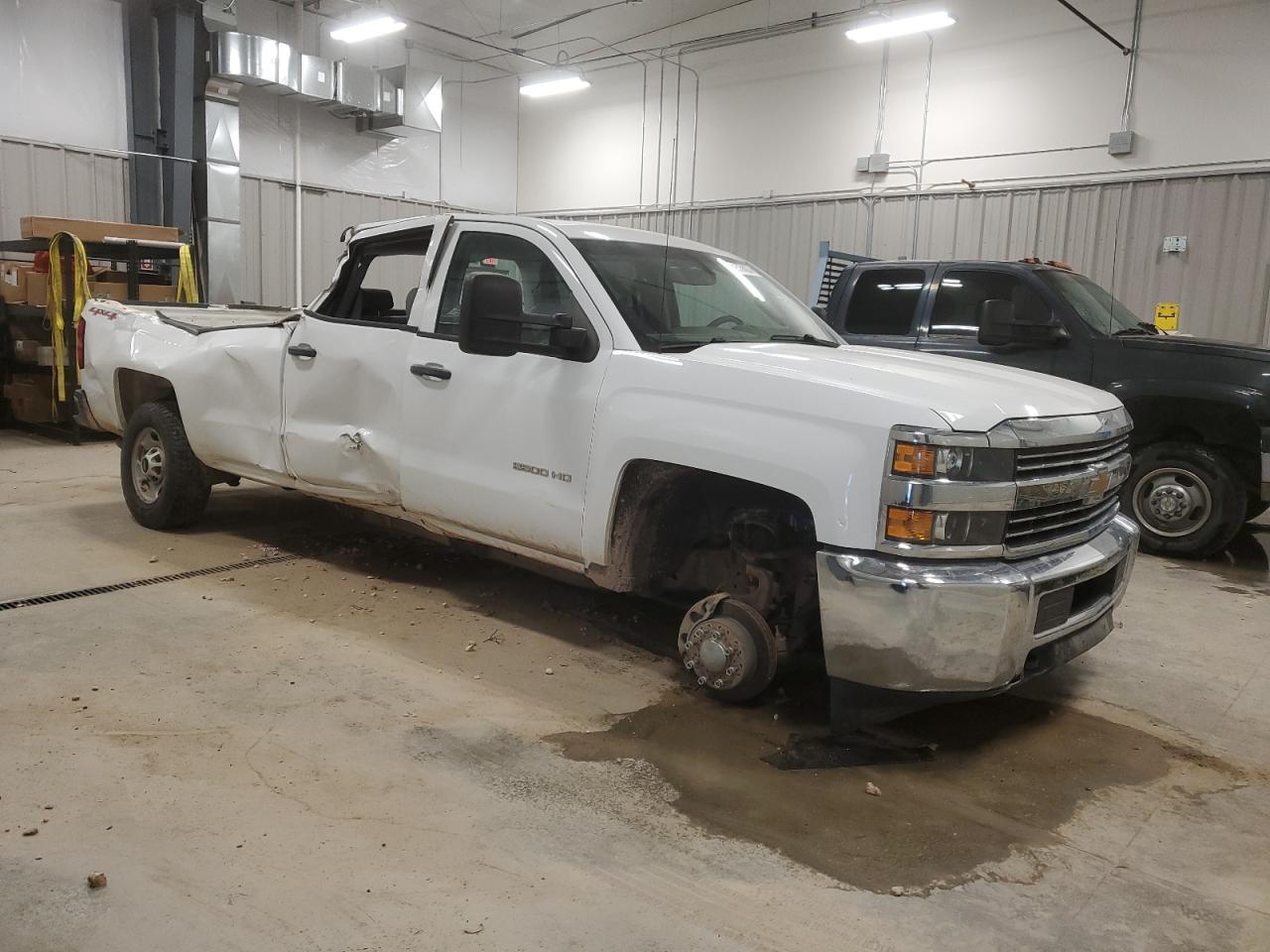 2015 Chevrolet Silverado - Image 4