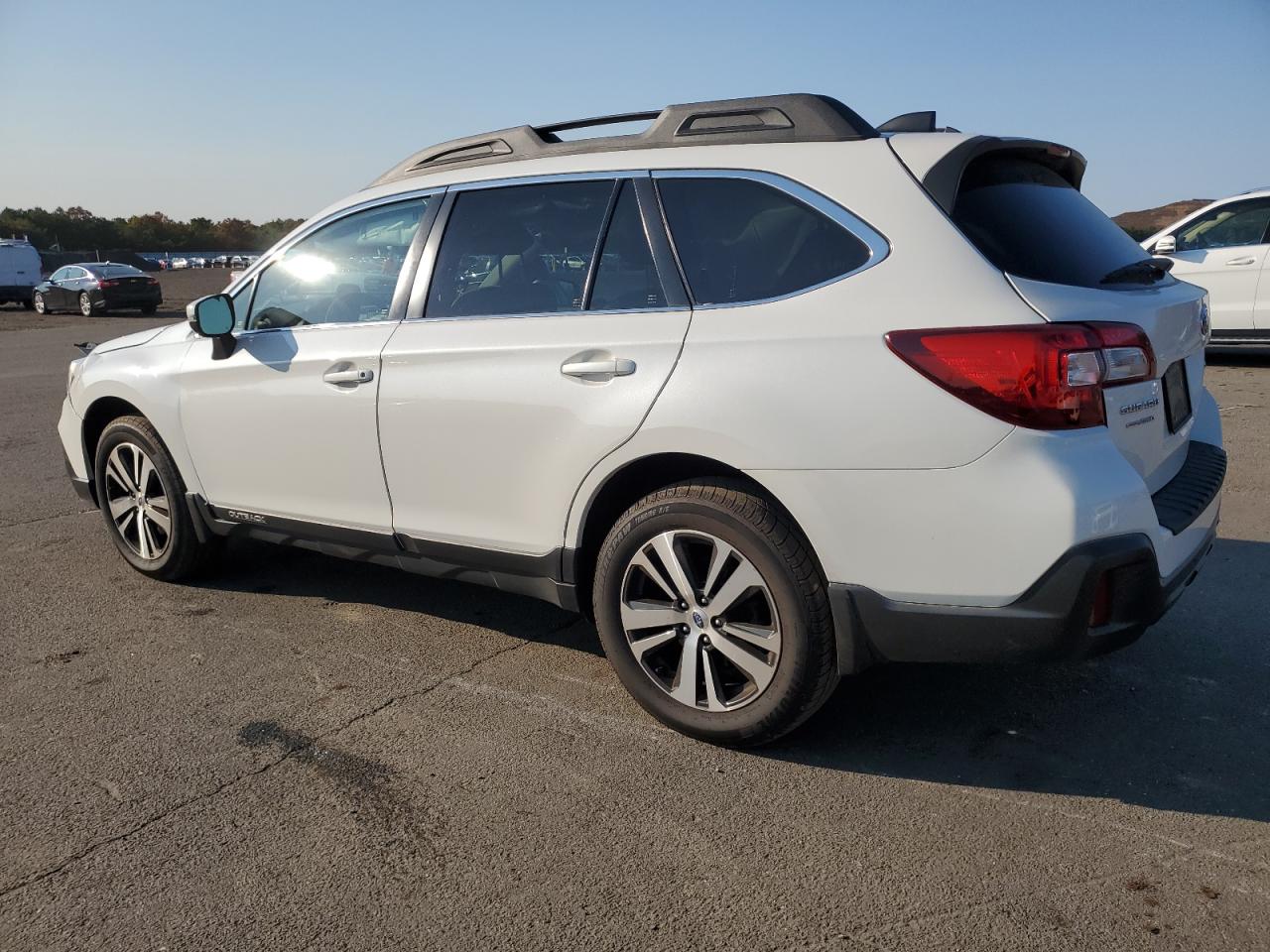 2018 Subaru Outback 2.5I Limited VIN: 4S4BSANCXJ3290058 Lot: 75616954