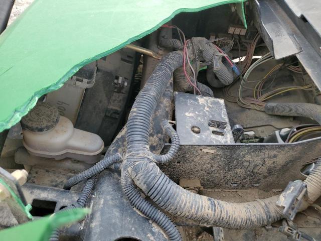 2011 JD TRAIL GATO  