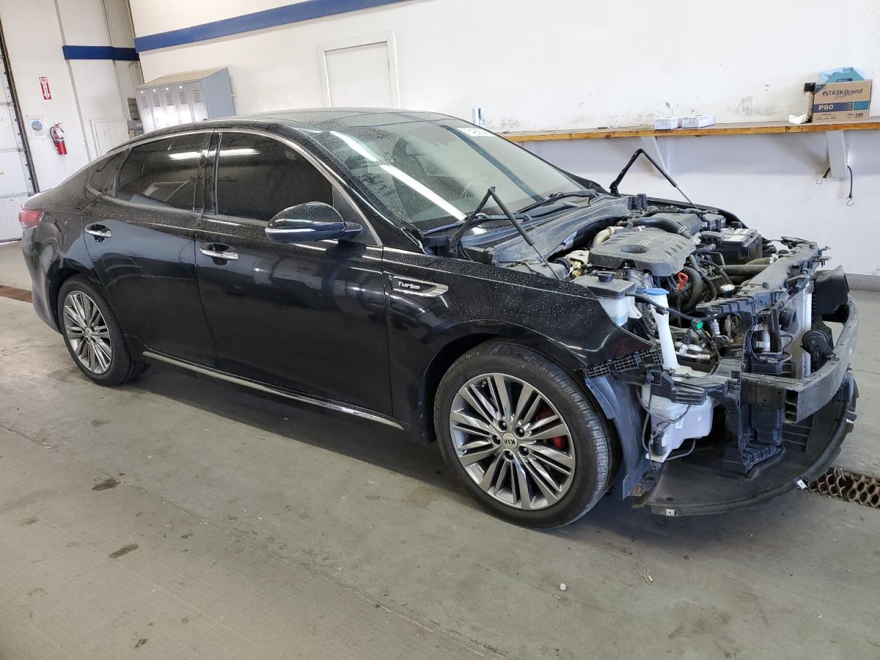 VIN 5XXGV4L22HG129811 2017 KIA OPTIMA no.4