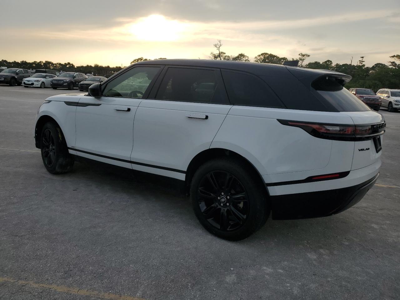 2021 Land Rover Range Rover - Image 2