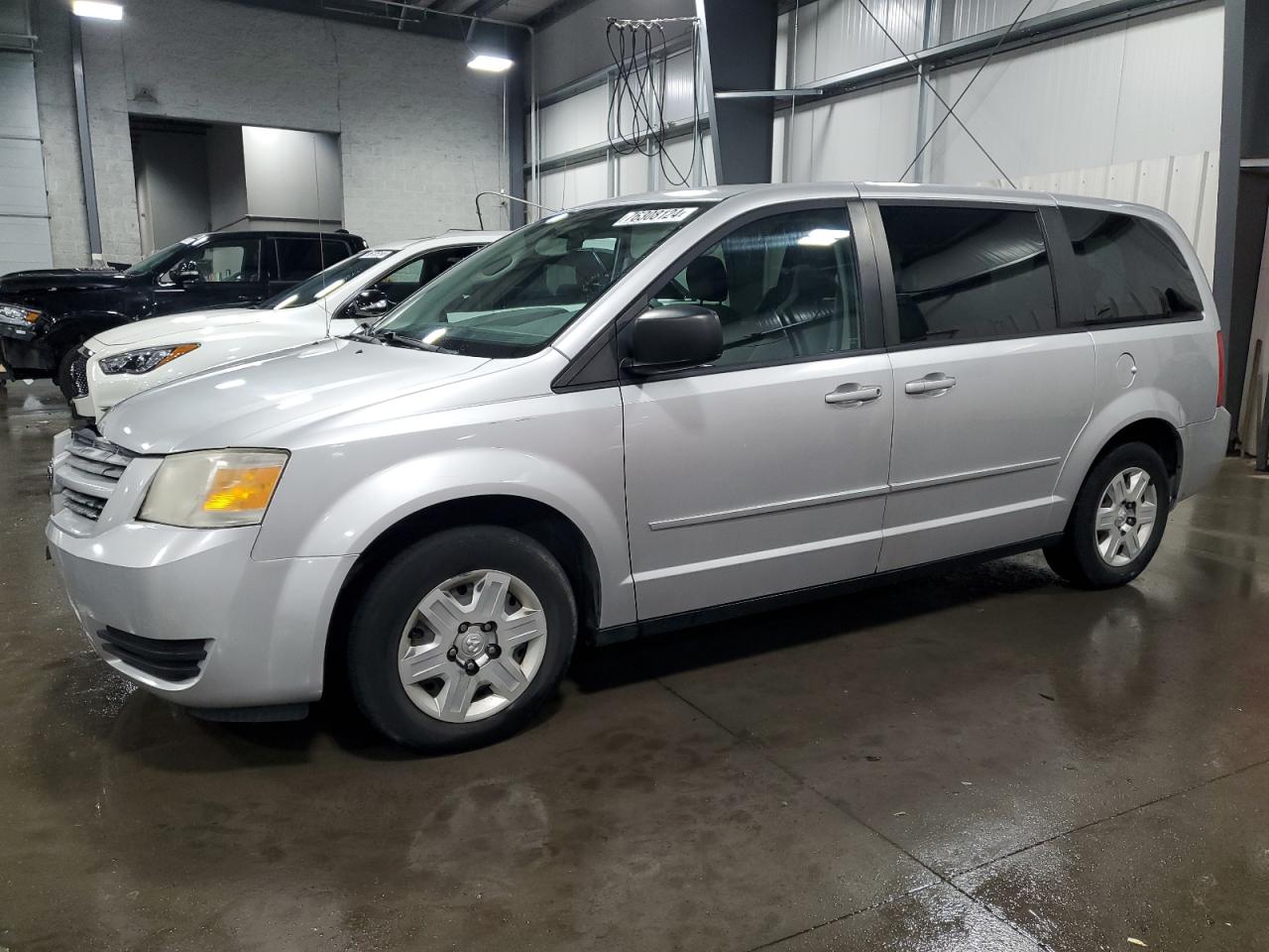 2010 Dodge Caravan - Image 1