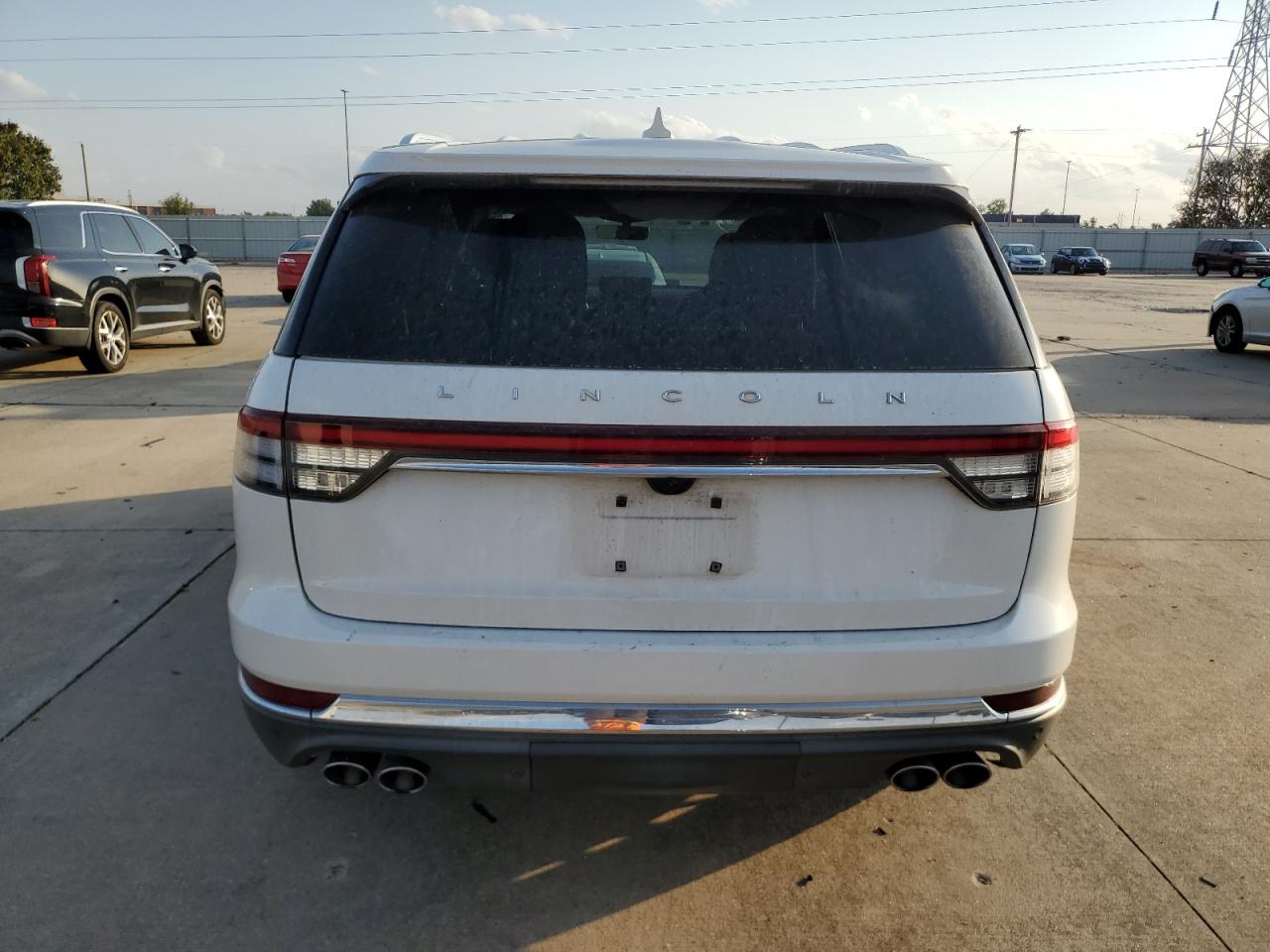 2020 Lincoln Aviator - Image 6