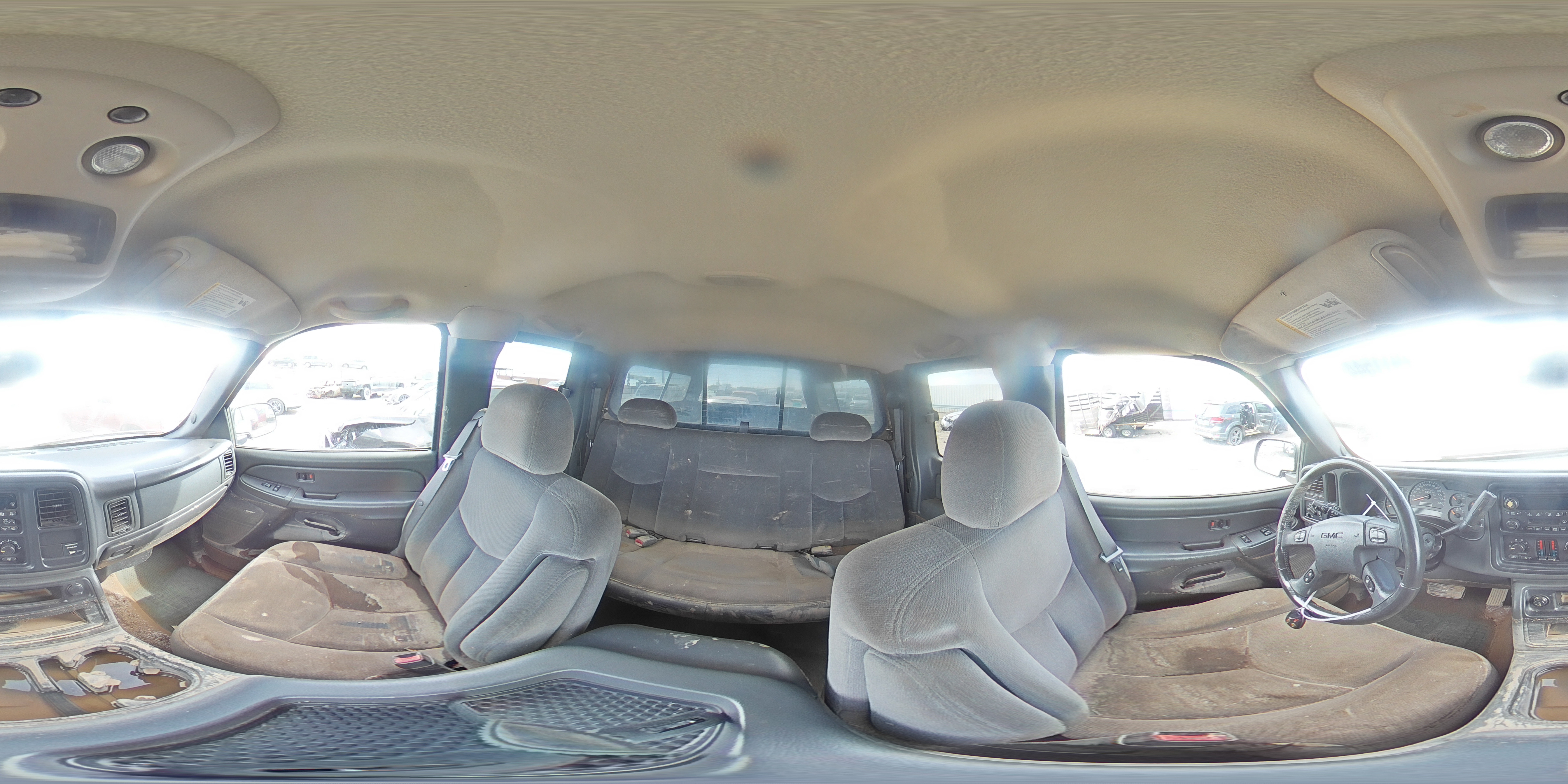 2004 GMC Sierra - Image 12