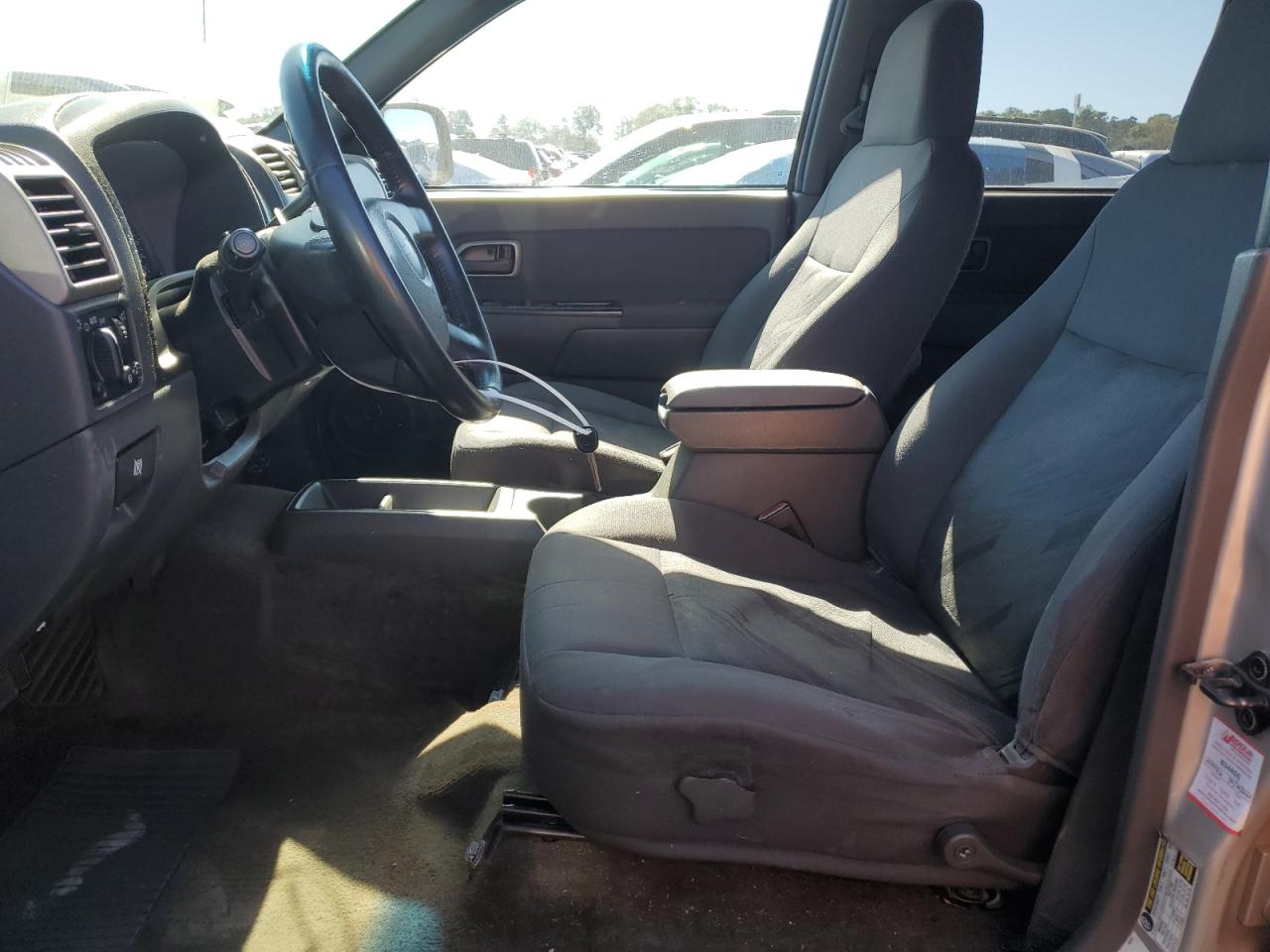 2005 Chevrolet Colorado - Image 7