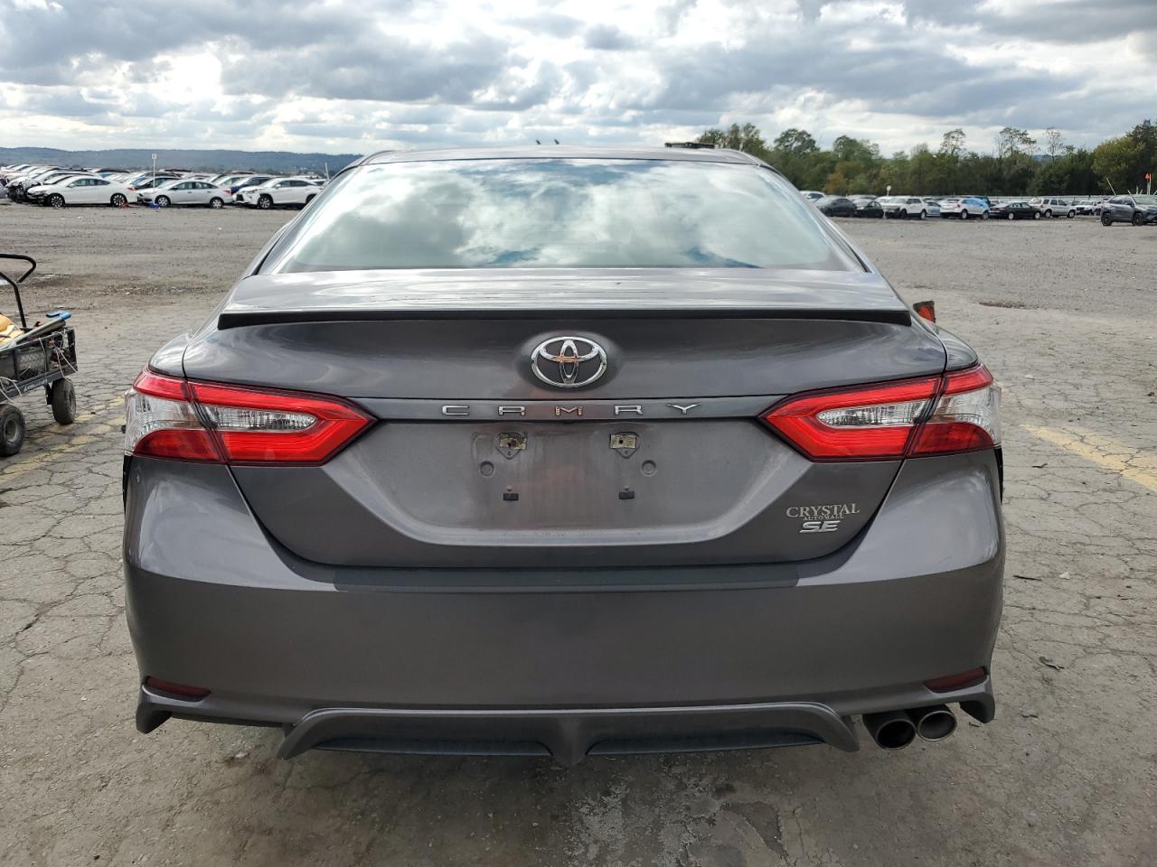 4T1B11HK0JU536079 2018 Toyota Camry L