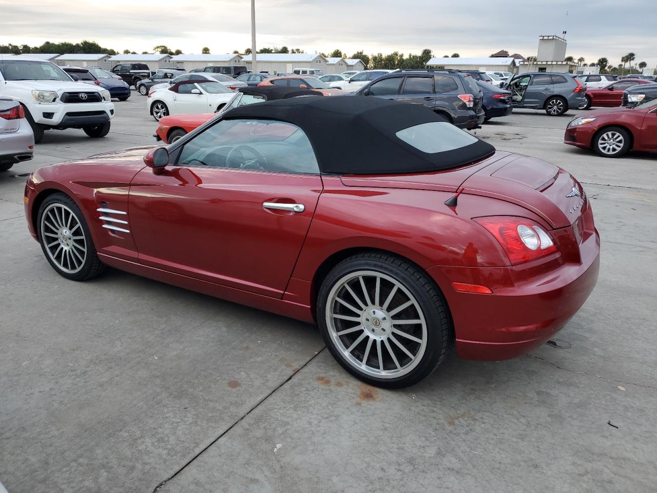 2007 Chrysler Crossfire - Image 2