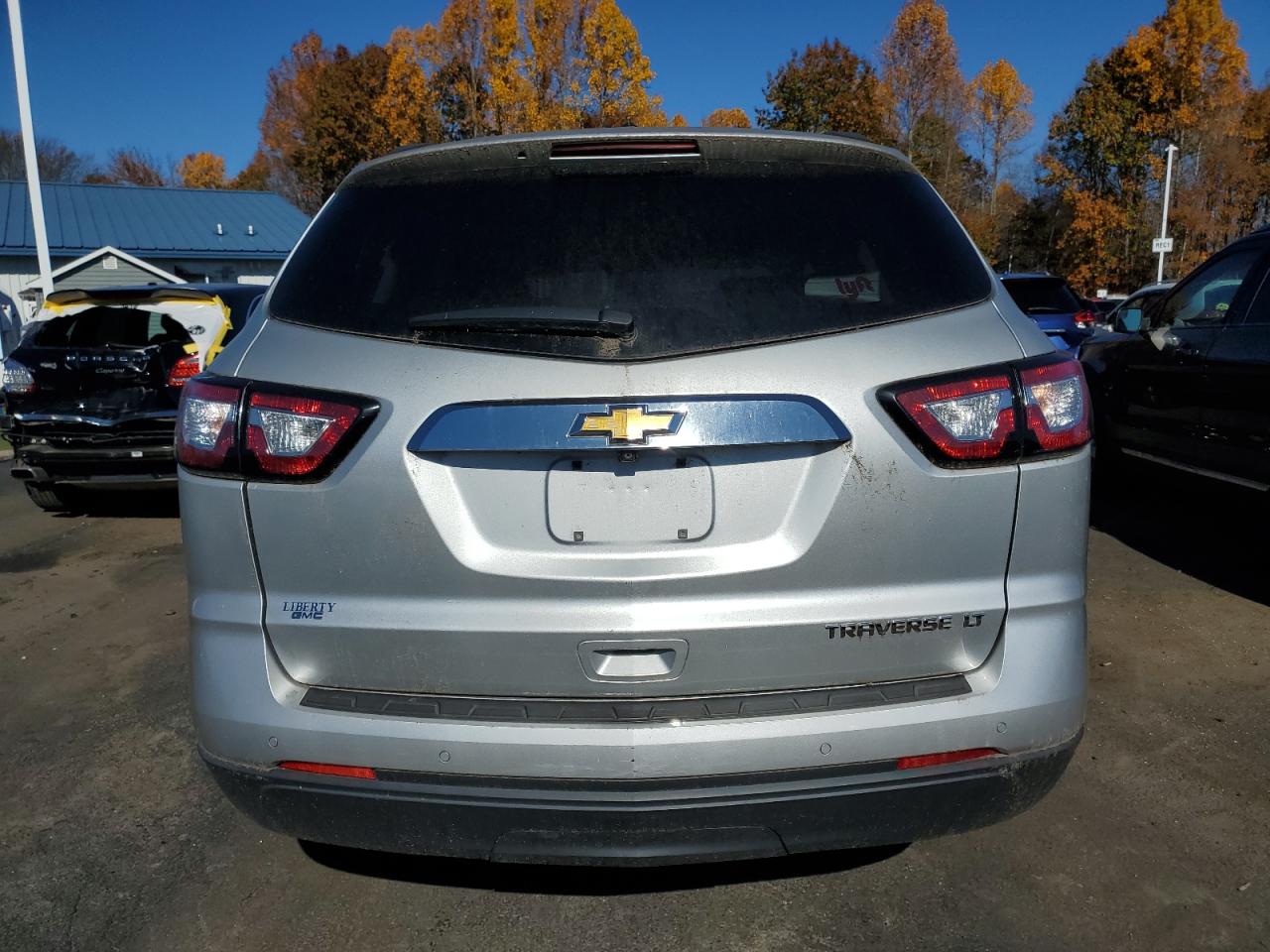 1GNKRHKD3FJ126411 2015 Chevrolet Traverse Lt