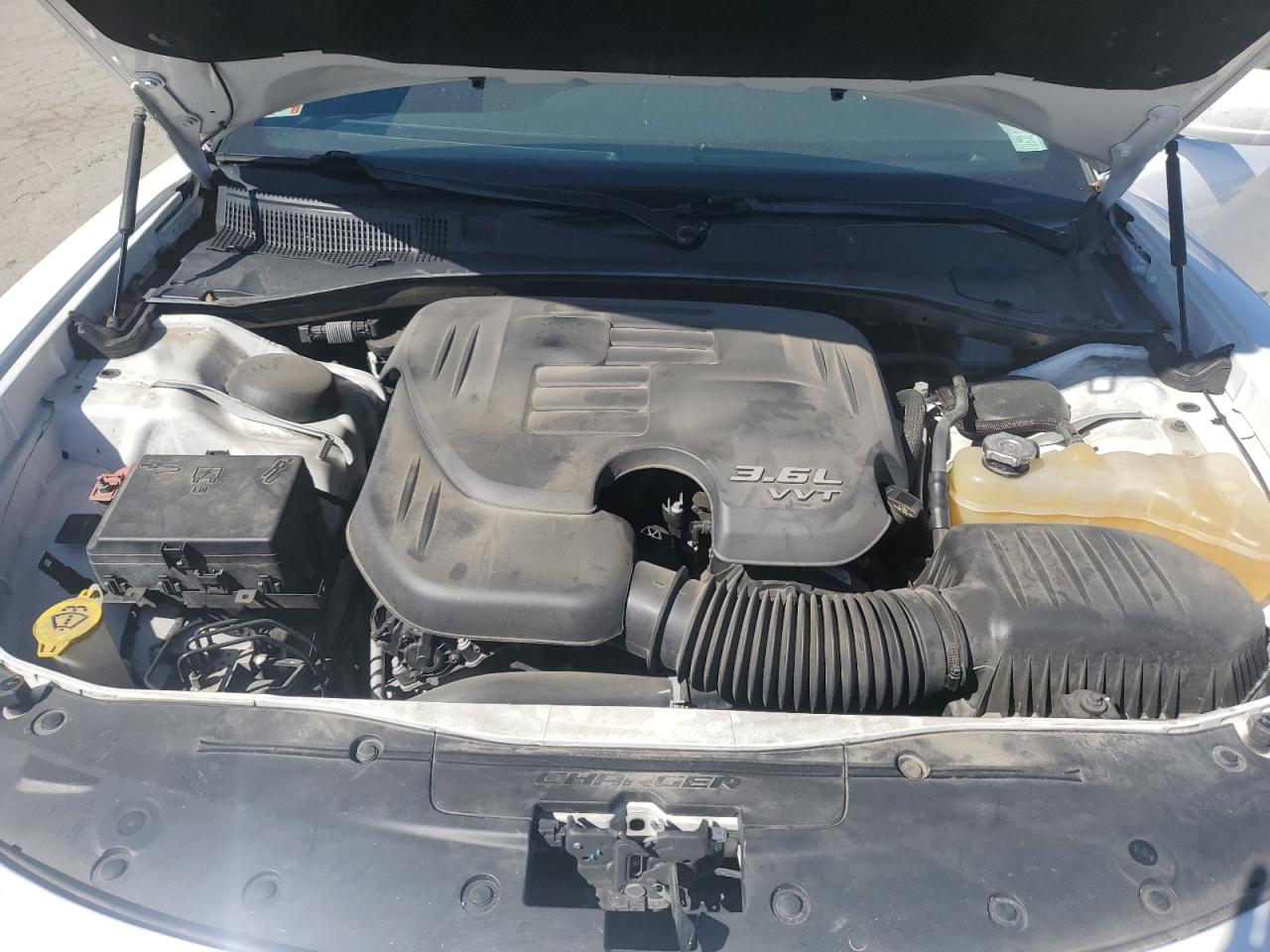 2018 Dodge Charger - Image 11