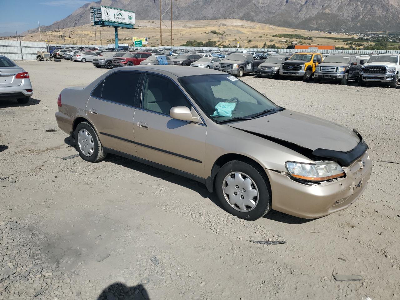 2000 Honda Accord Lx VIN: JHMCG5645YC017031 Lot: 75060654