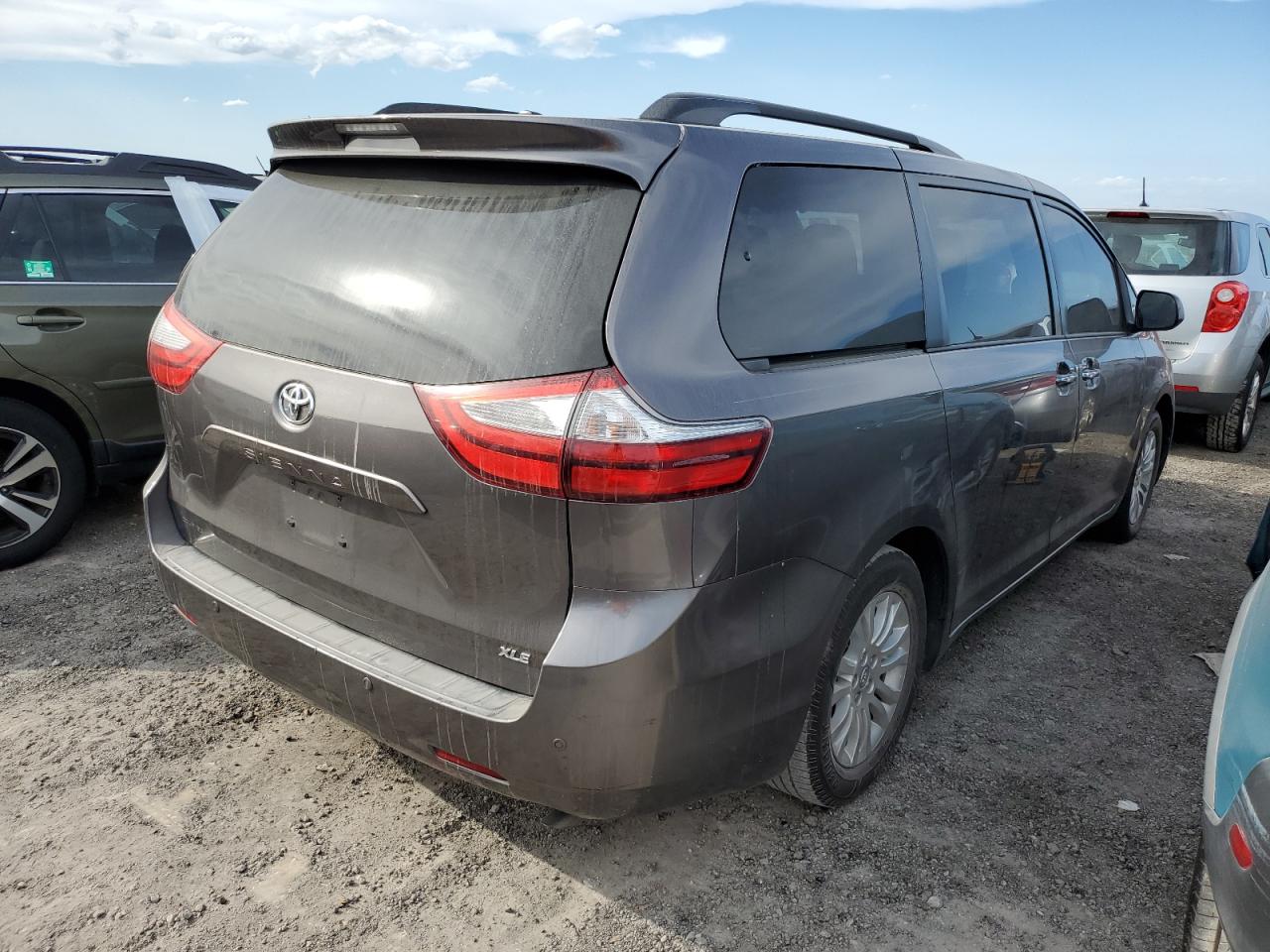 2015 Toyota Sienna Xle VIN: 5TDYK3DC4FS607883 Lot: 76163814