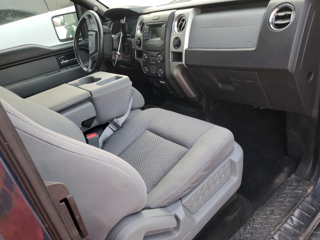 2013 Ford F-150 - Image 11