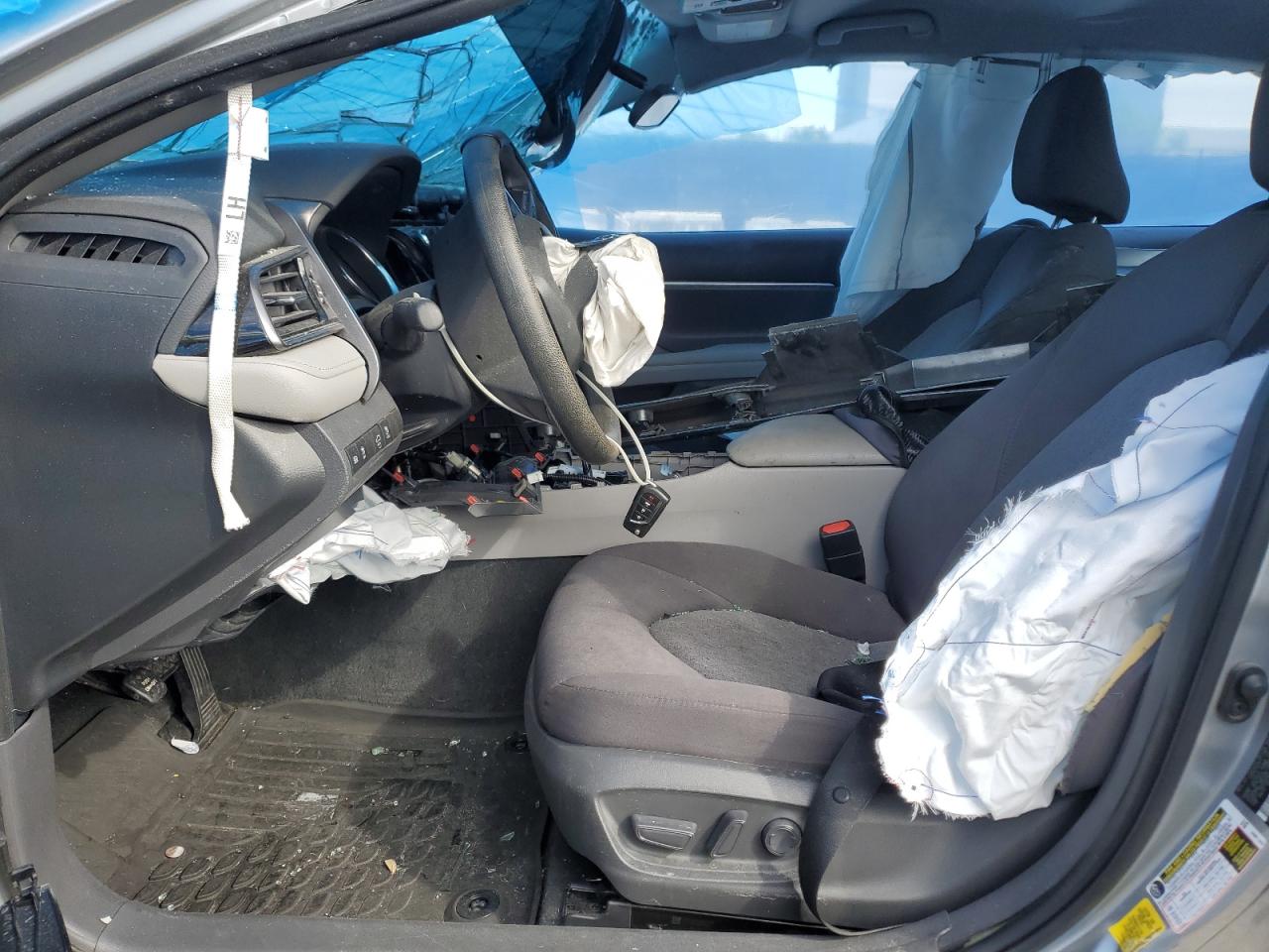 2020 Toyota Camry - Image 7