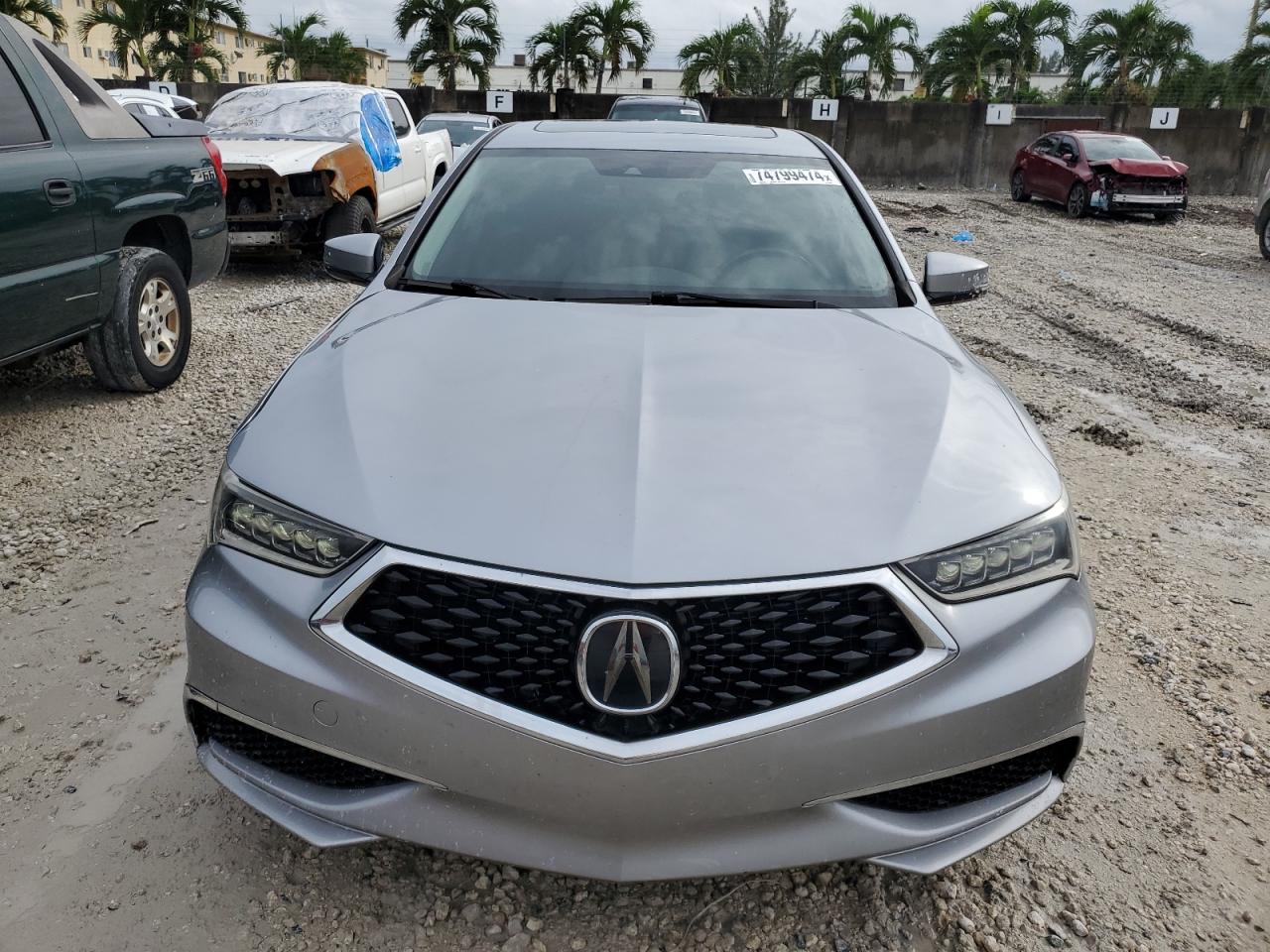 19UUB2F30JA009898 2018 Acura Tlx