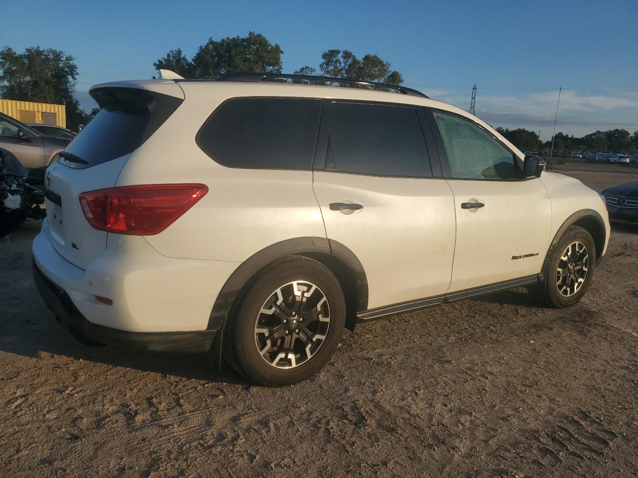 2020 Nissan Pathfinder Sl VIN: 5N1DR2CN4LC645677 Lot: 76638104