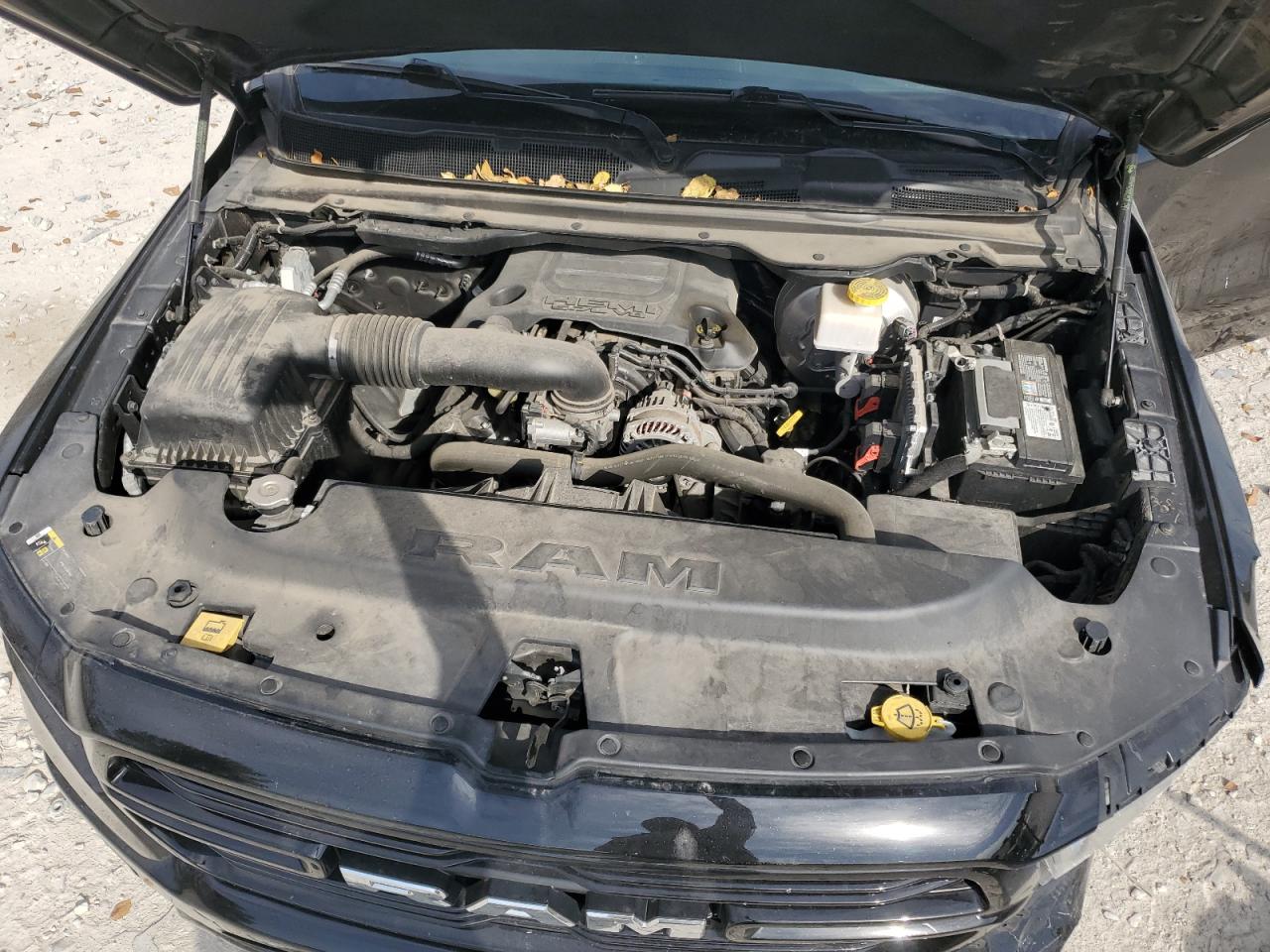 2020 RAM 1500 - Image 12