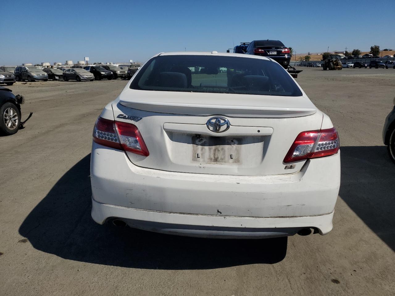 4T1BF3EK2BU682325 2011 Toyota Camry Base