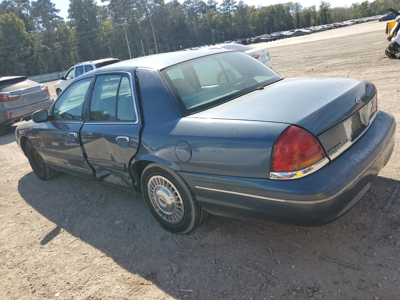 1998 Ford Crown Victoria - Image 2
