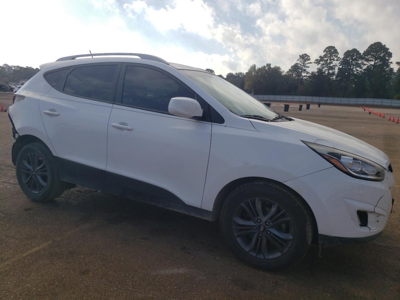 2015 Hyundai Tucson - Image 4