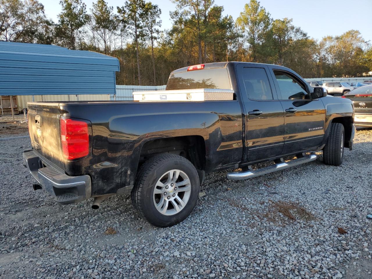 2016 Chevrolet Silverado - Image 3