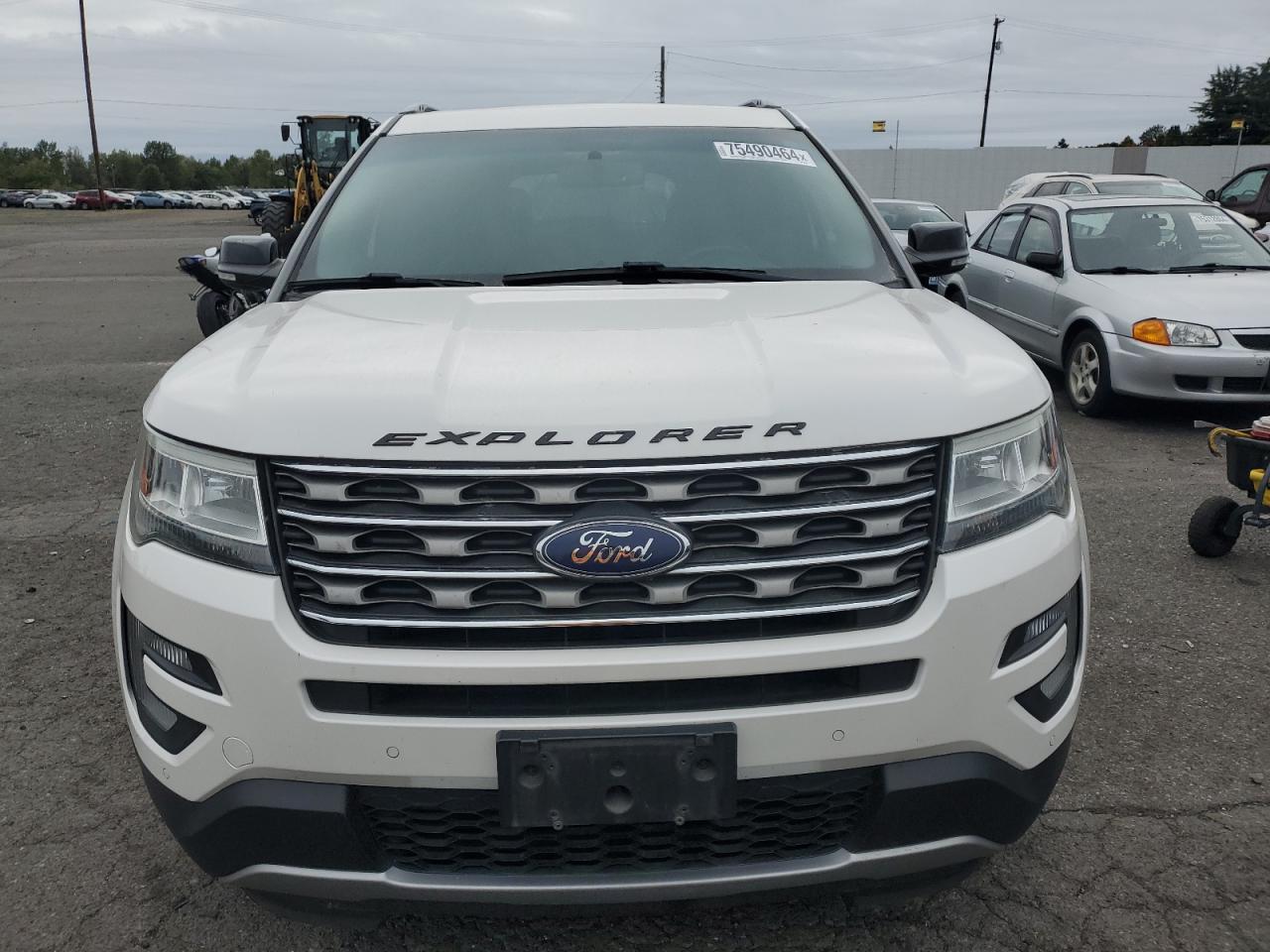 VIN 1FM5K8D89GGC86765 2016 FORD EXPLORER no.5