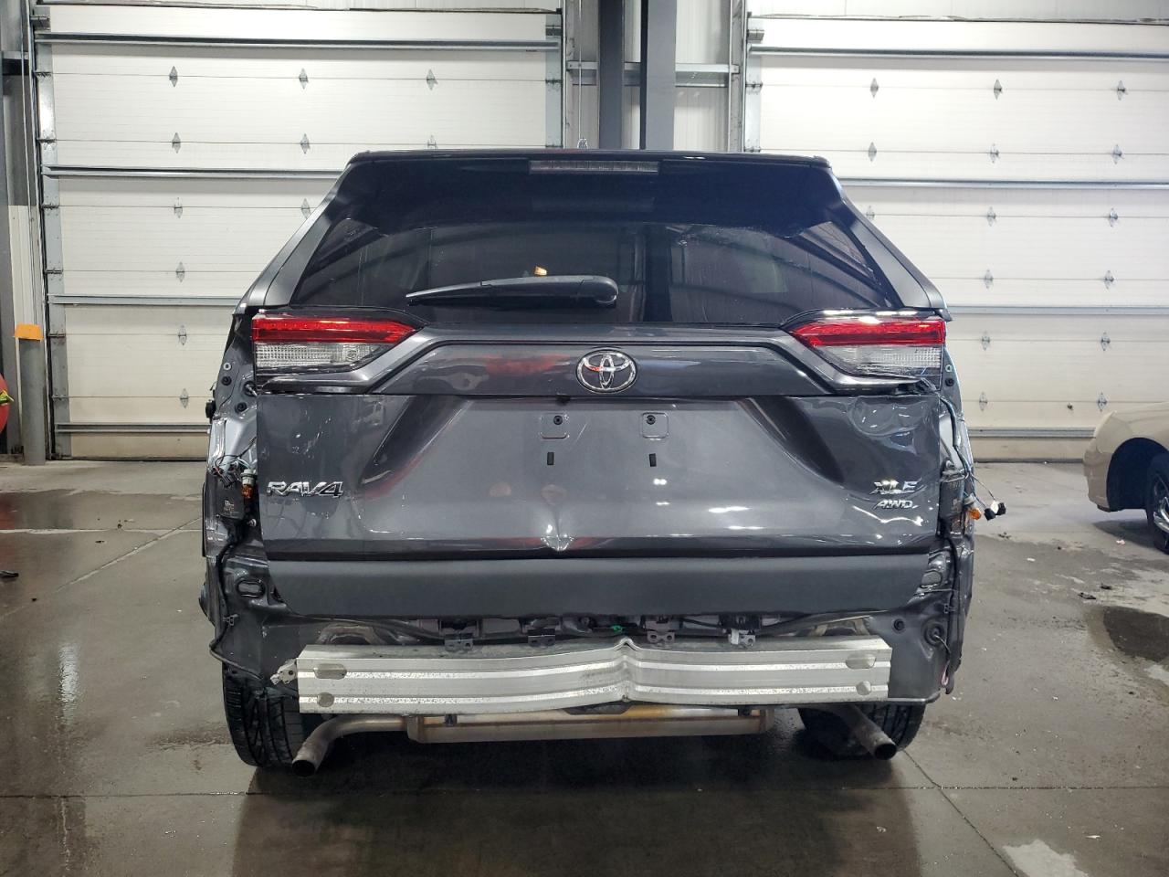 2020 Toyota Rav4 Xle VIN: 2T3P1RFVXLW119614 Lot: 77139364