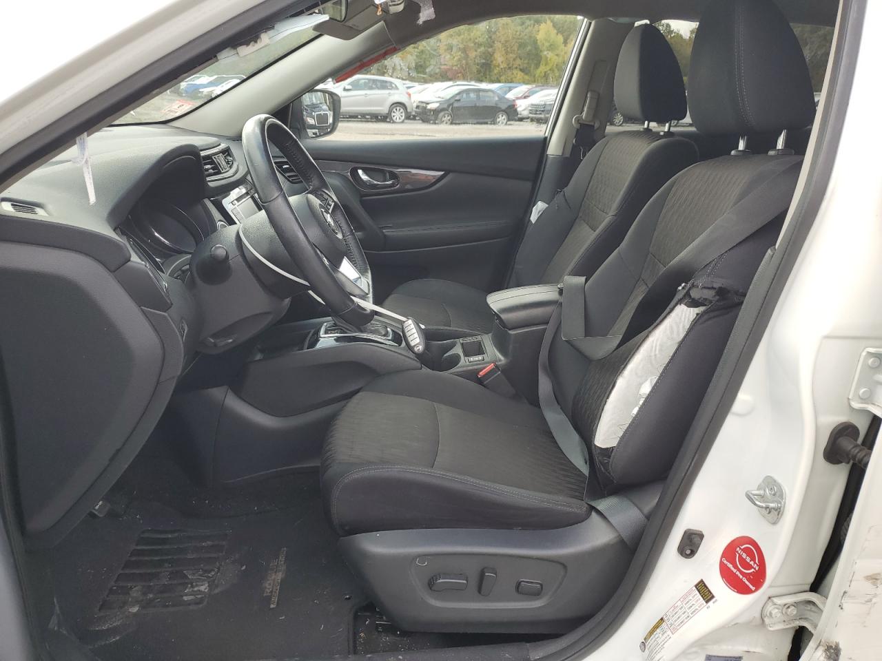 2018 Nissan Rogue - Image 7
