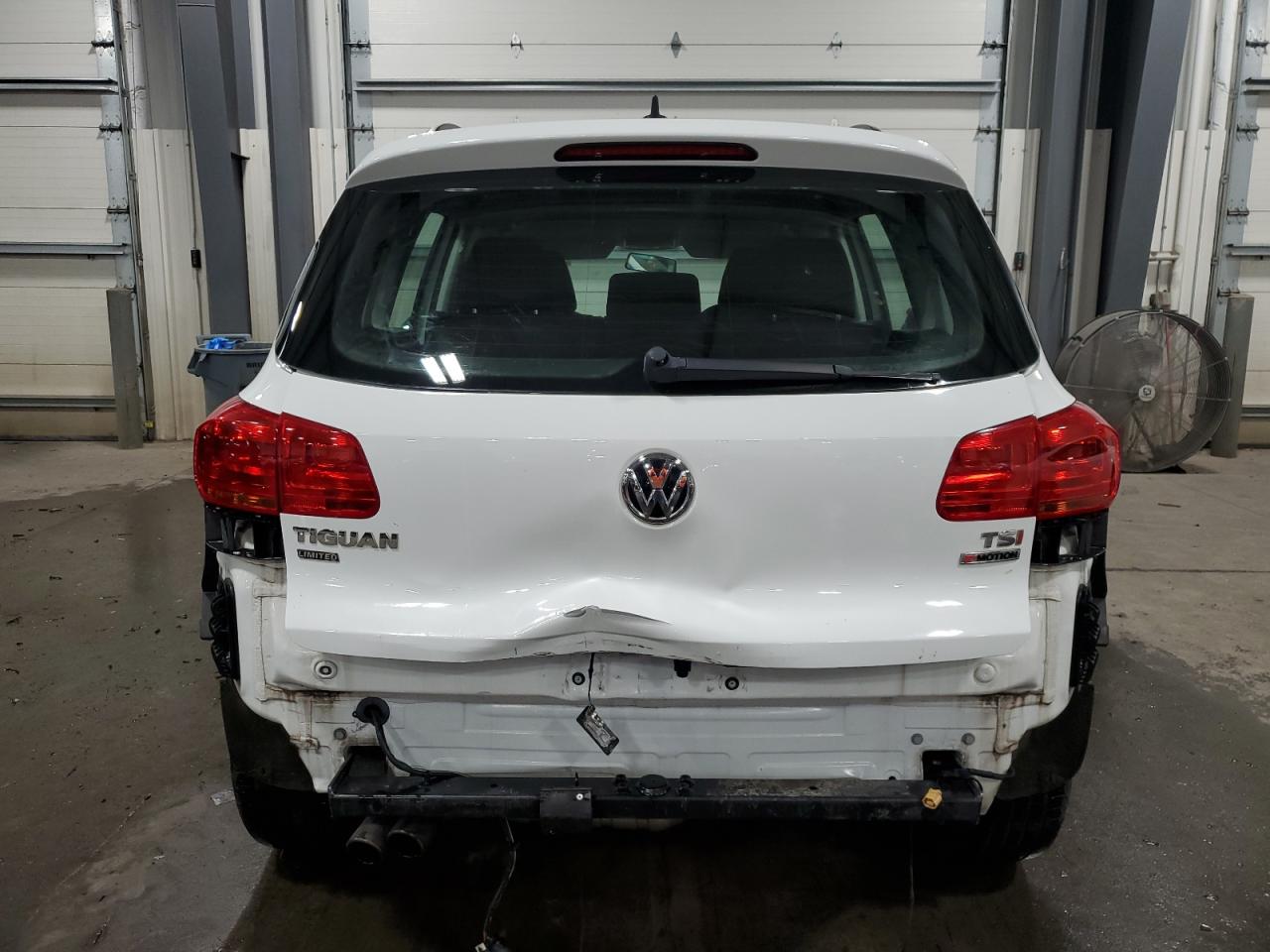 2017 Volkswagen Tiguan S VIN: WVGBV7AX4HK045081 Lot: 73284554