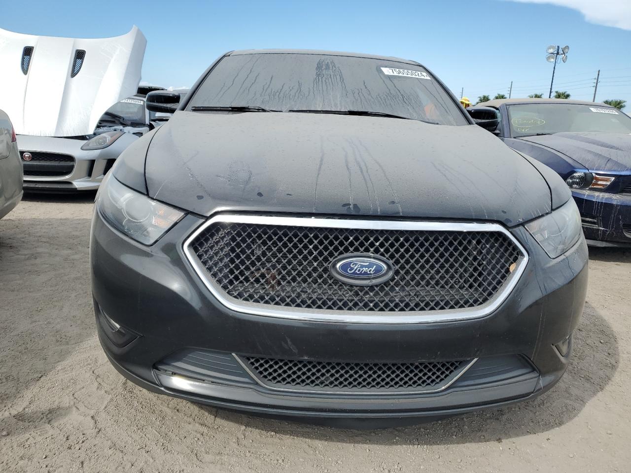 2017 Ford Taurus - Image 5
