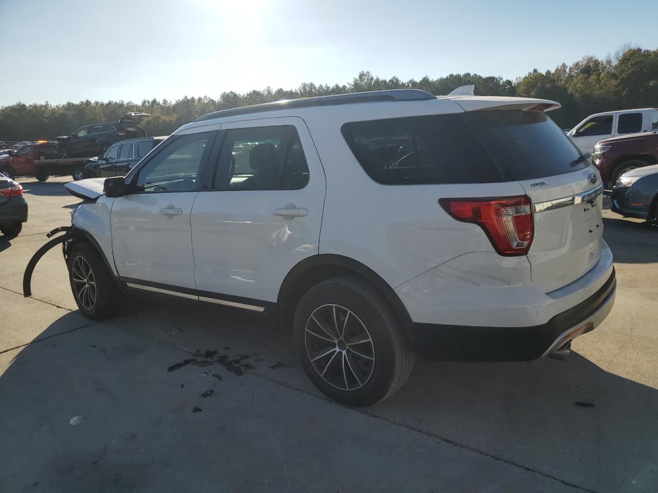2017 Ford Explorer - Image 2