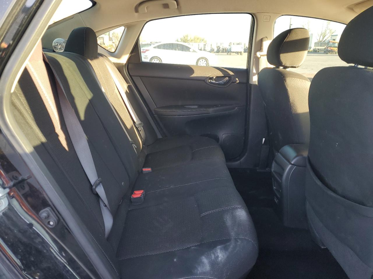 2018 Nissan Sentra - Image 10