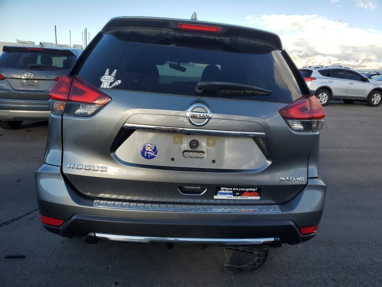 2018 Nissan Rogue - Image 6