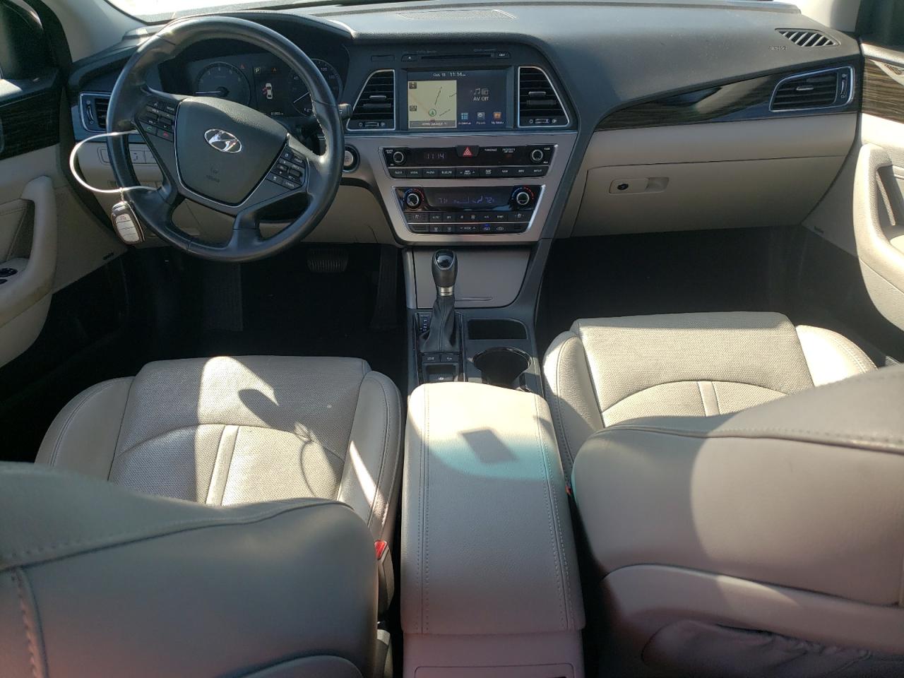 2017 Hyundai Sonata - Image 8