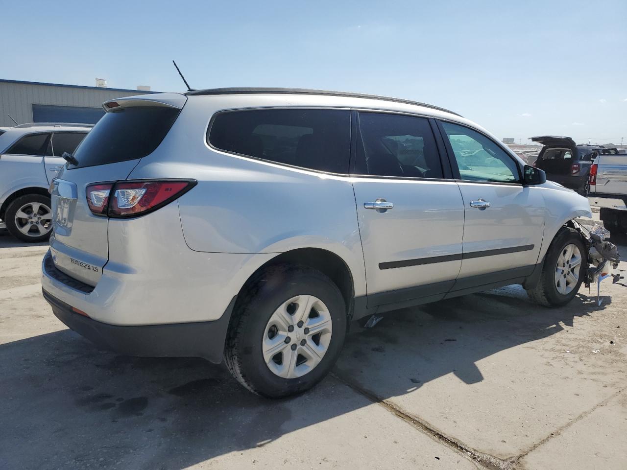 2014 Chevrolet Traverse - Image 3
