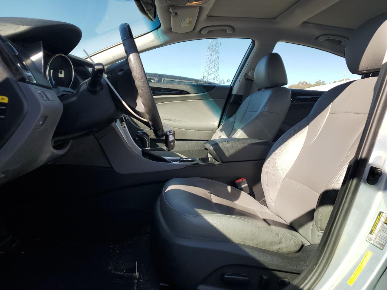 2012 Hyundai Sonata - Image 7