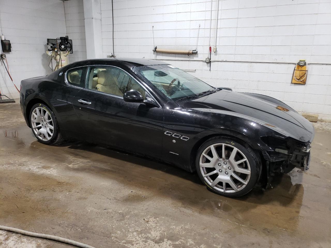 2009 Maserati GranTurismo - Image 4