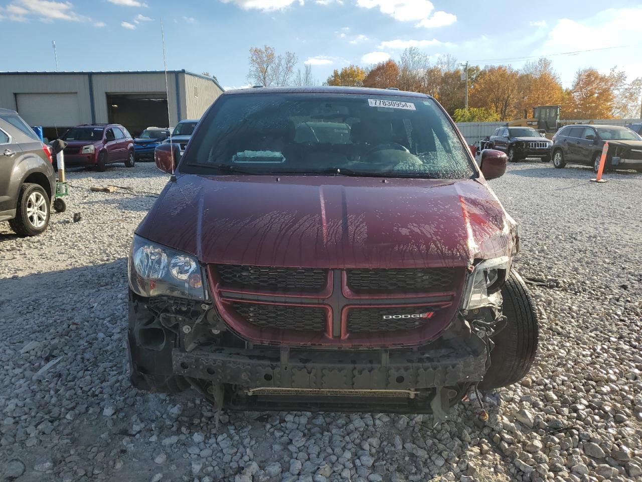 VIN 2C4RDGEG9JR241167 2018 DODGE CARAVAN no.5