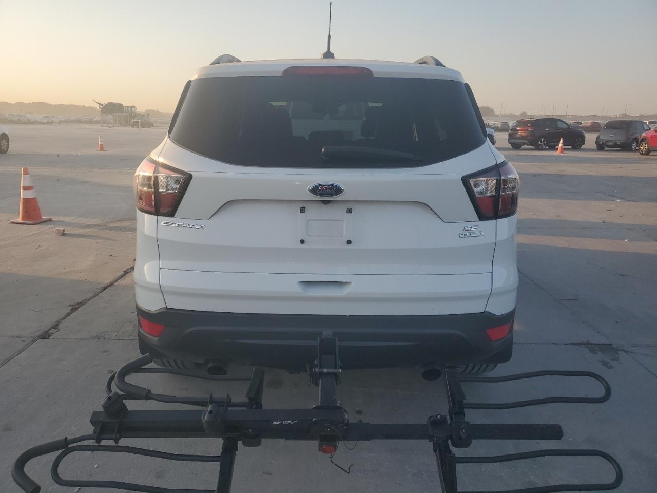 2017 Ford Escape Se VIN: 1FMCU0G97HUE23471 Lot: 76237574