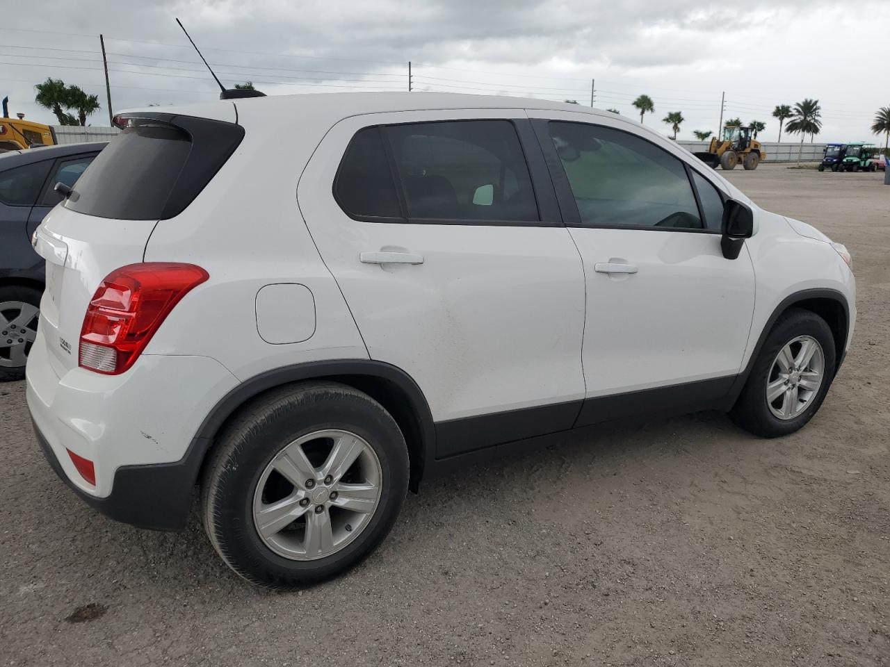 2020 Chevrolet Trax - Image 3